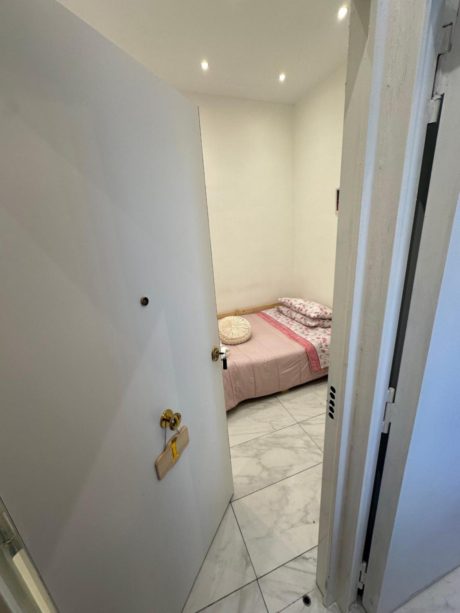 Residenza Marvin De Curtis Apartment Napoli Ngoại thất bức ảnh