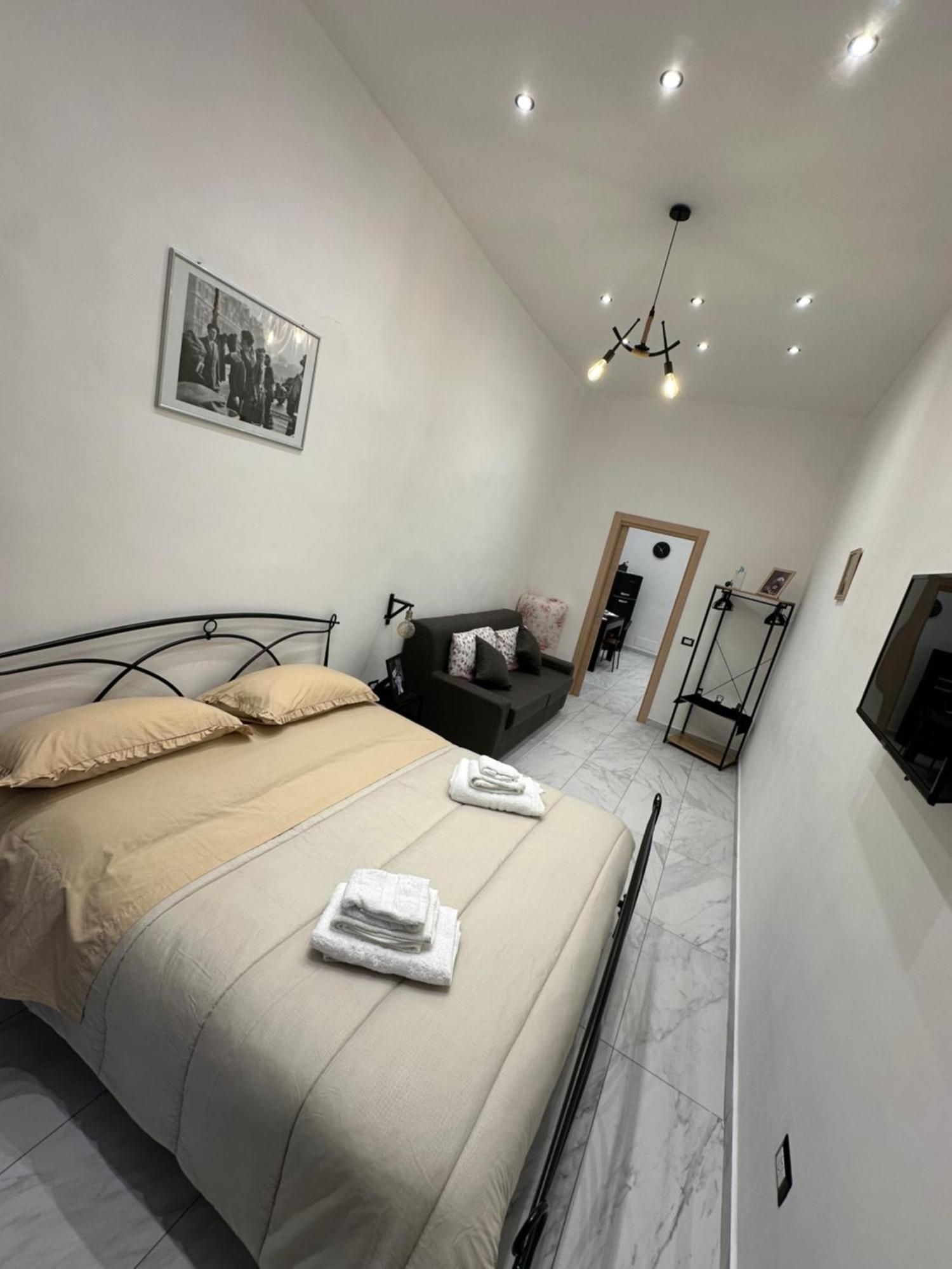 Residenza Marvin De Curtis Apartment Napoli Ngoại thất bức ảnh